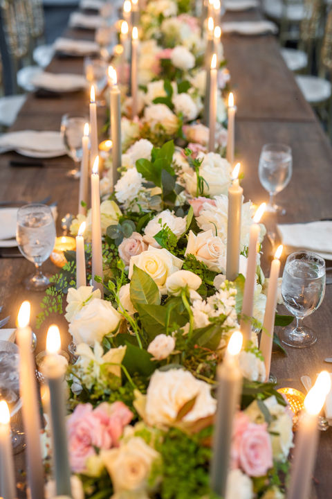 Bouquet_Wedding Arrangement_Ranunculus_Eucalyptus_Bridal Bouquet_Roses_Candles