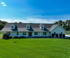 5 Bed Modern Retreat for Golfers, Hunters, Outdoor Enthusiasts