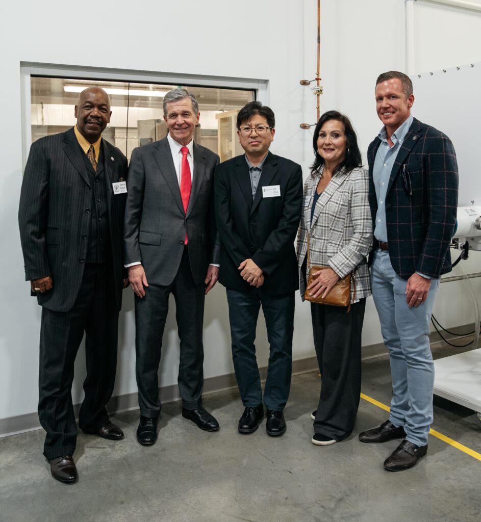 Featured (Left to Right): Melvin Alston (Chair, Guilford County Board of Commissioners); NC Governor Roy Cooper; Sungjin Cho (Soelect CEO); Mayor of Greensboro Nancy Vaughan; NC State Senator Michael Garrett