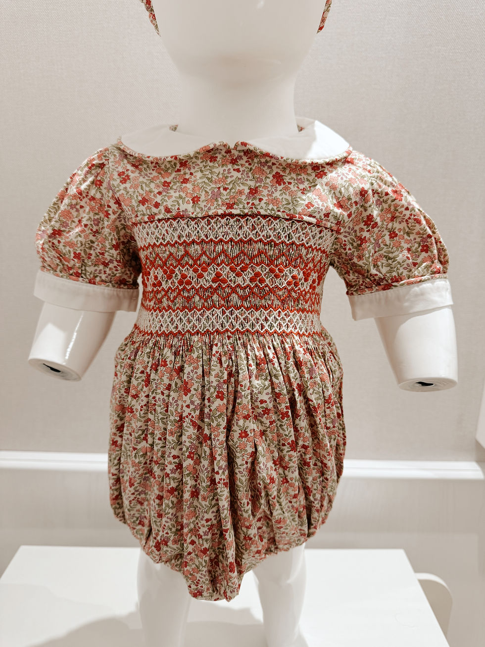 Thumbnail: Romper de Smock Floreado