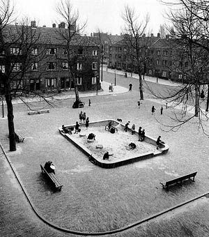 Bertelmanplein in amsterdam - aldo van eyck
