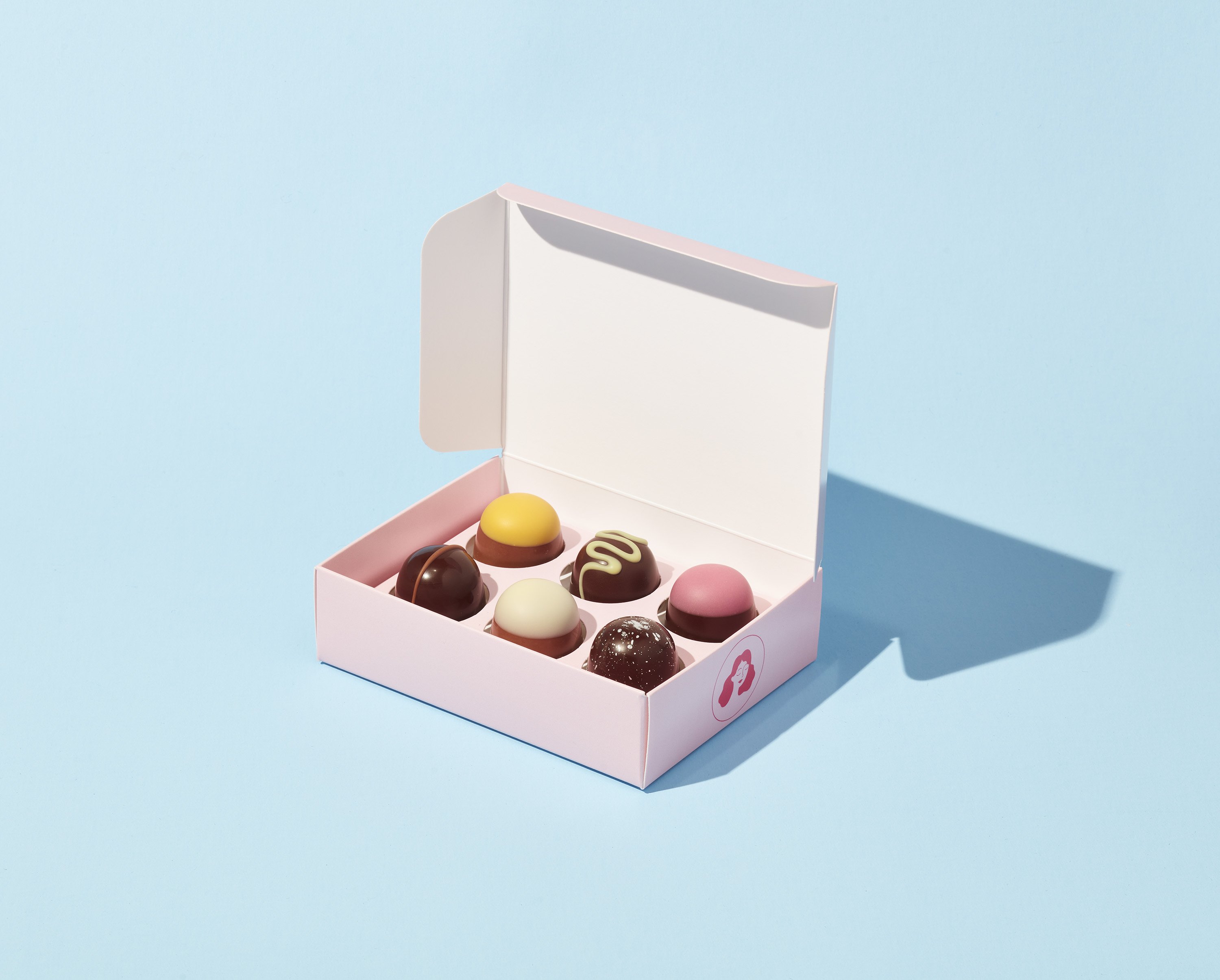 Boîtes de 6 chocolats assortis