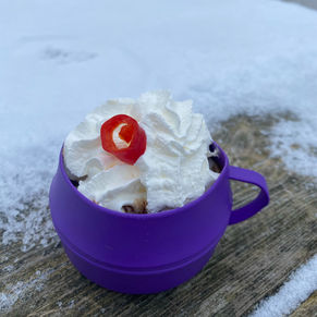 Varm sjokolade med chili på primus
