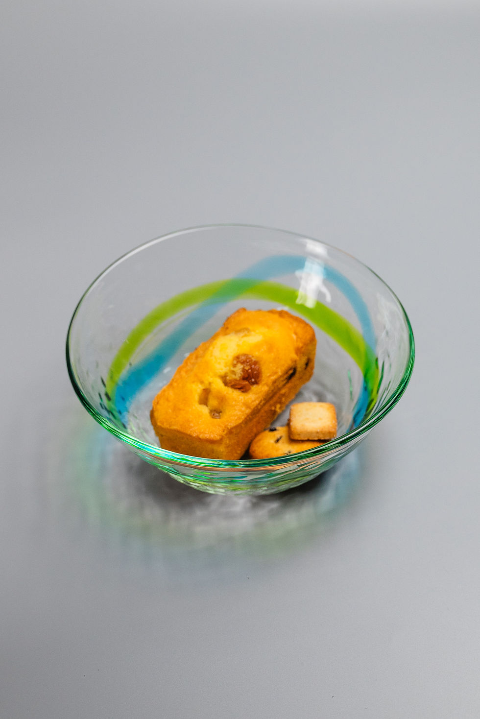 Thumbnail: Glass bowl「でこぼこ鉢」