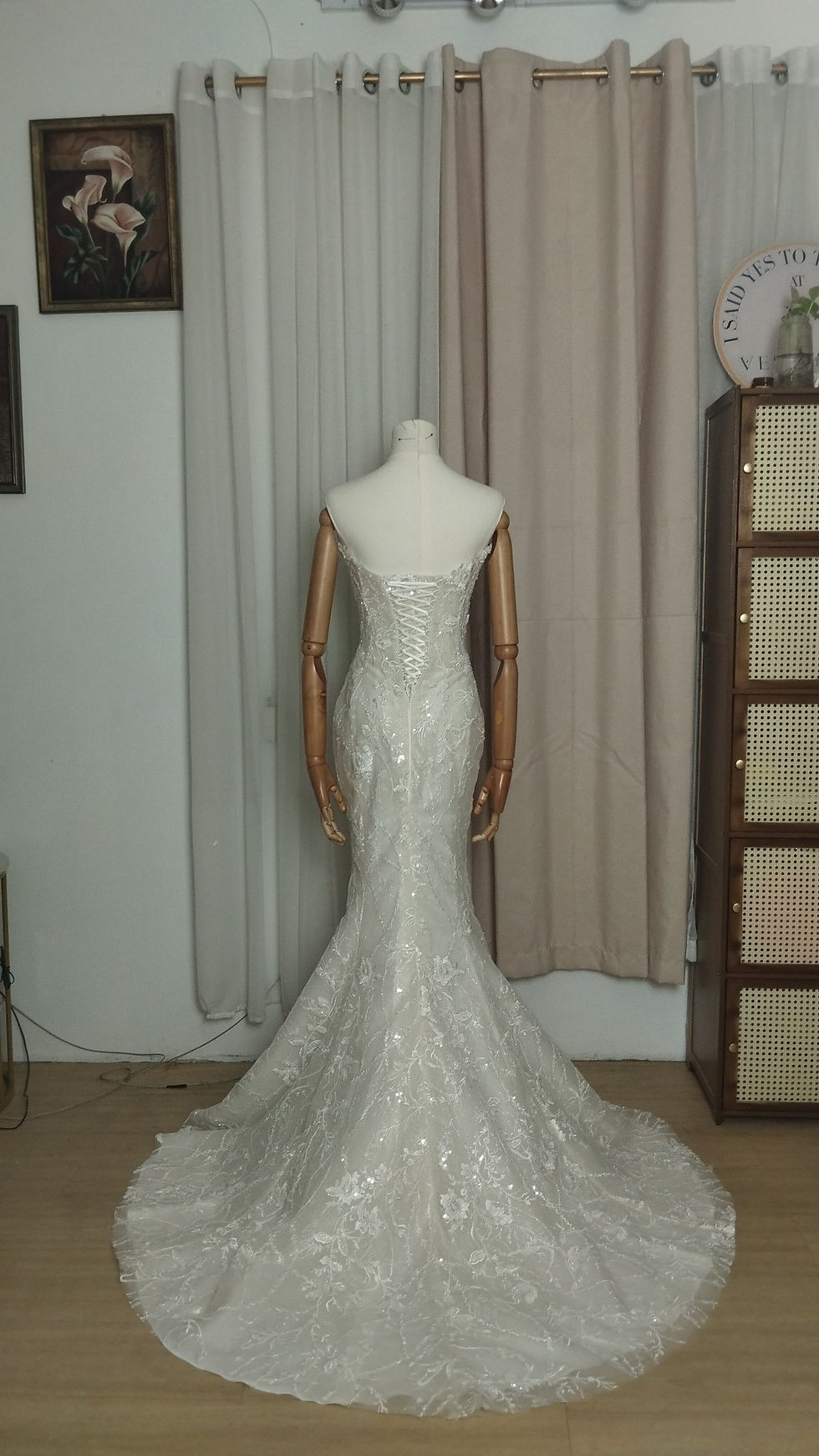 Thumbnail: Zeinab 6 (detachable sleeves)