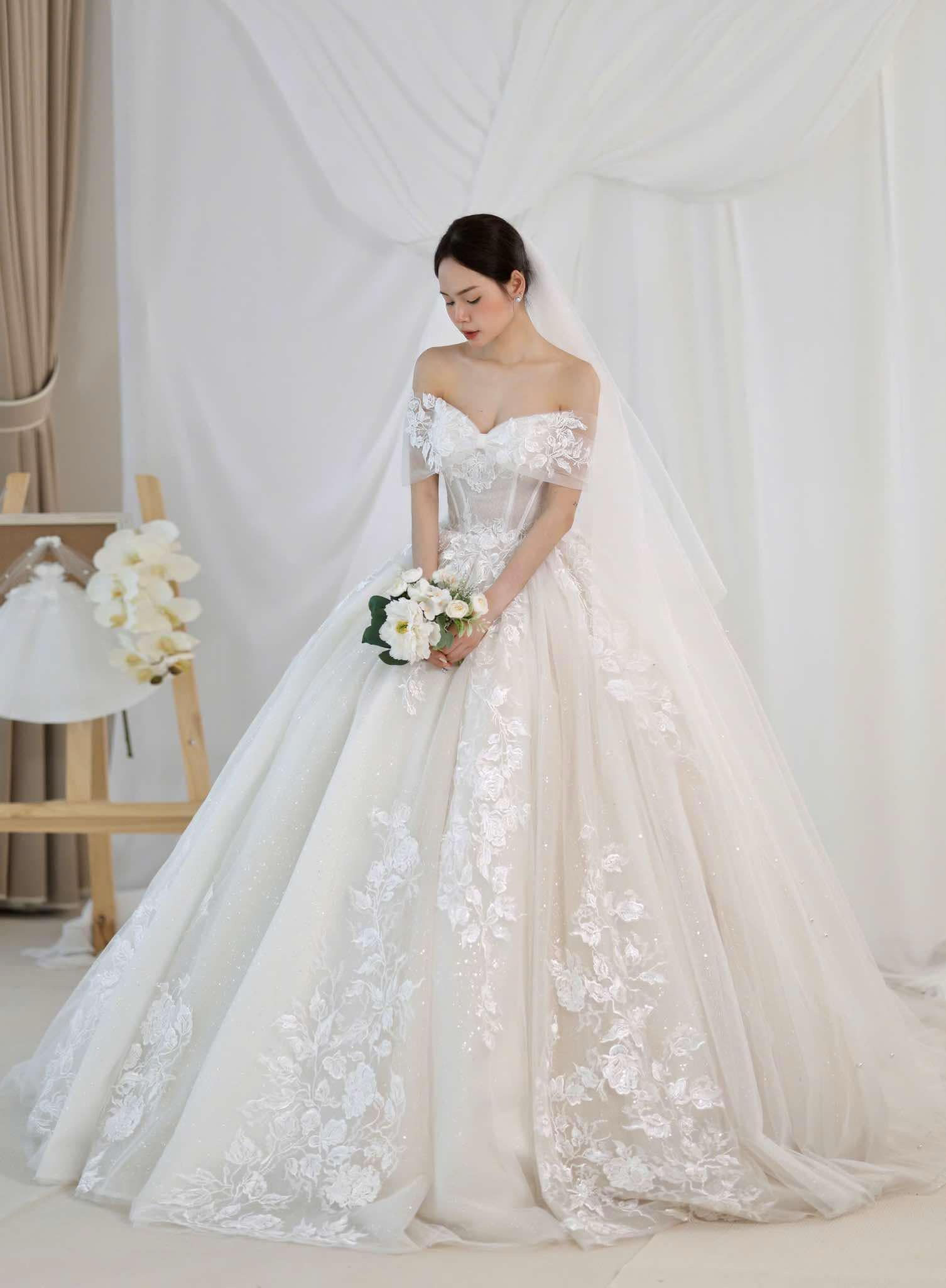 Simone_Naga_for sale