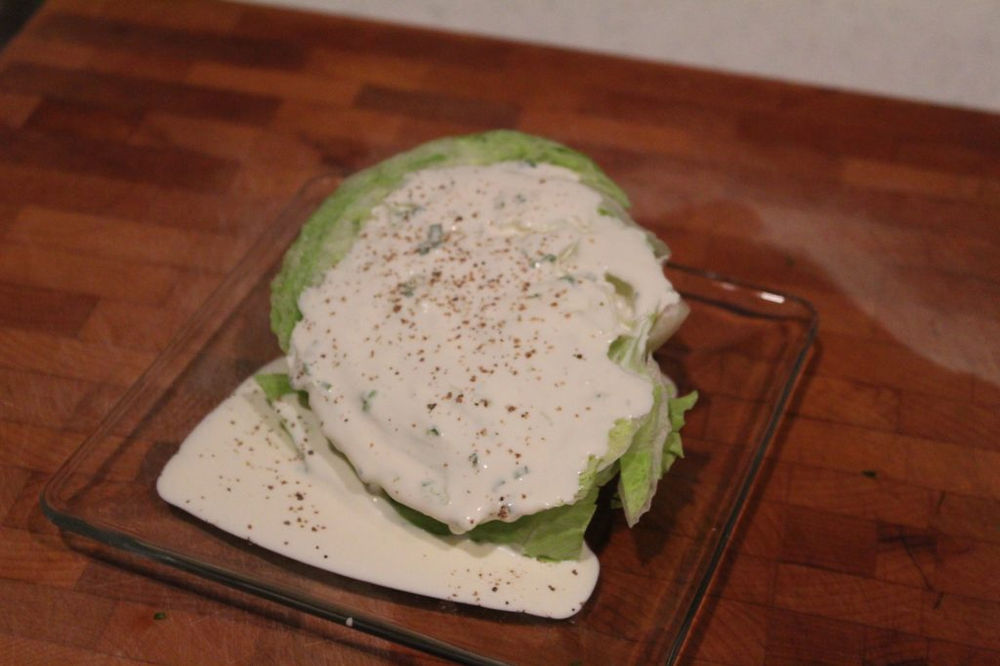 Homemade Garlic Ranch Dressing