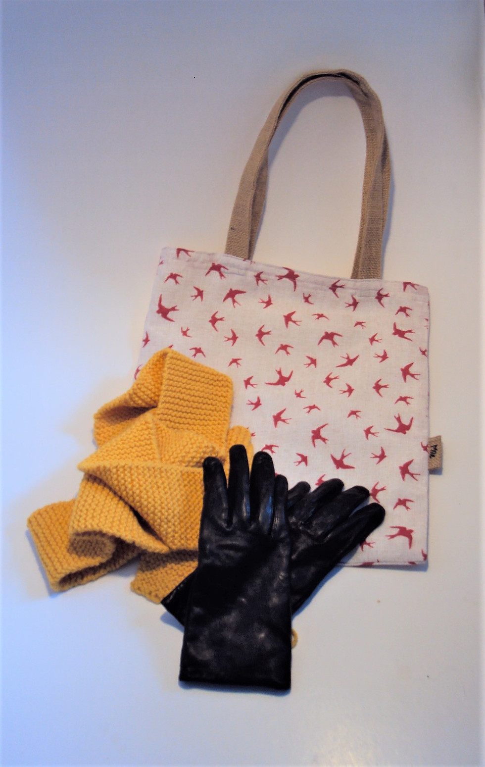Miniature : Tote bag motif oiseaux rouges+Chaussons assortis