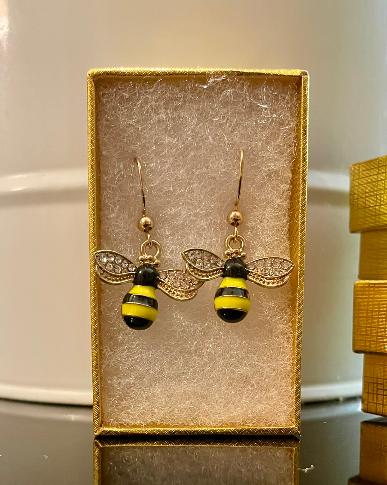 bees (gold)