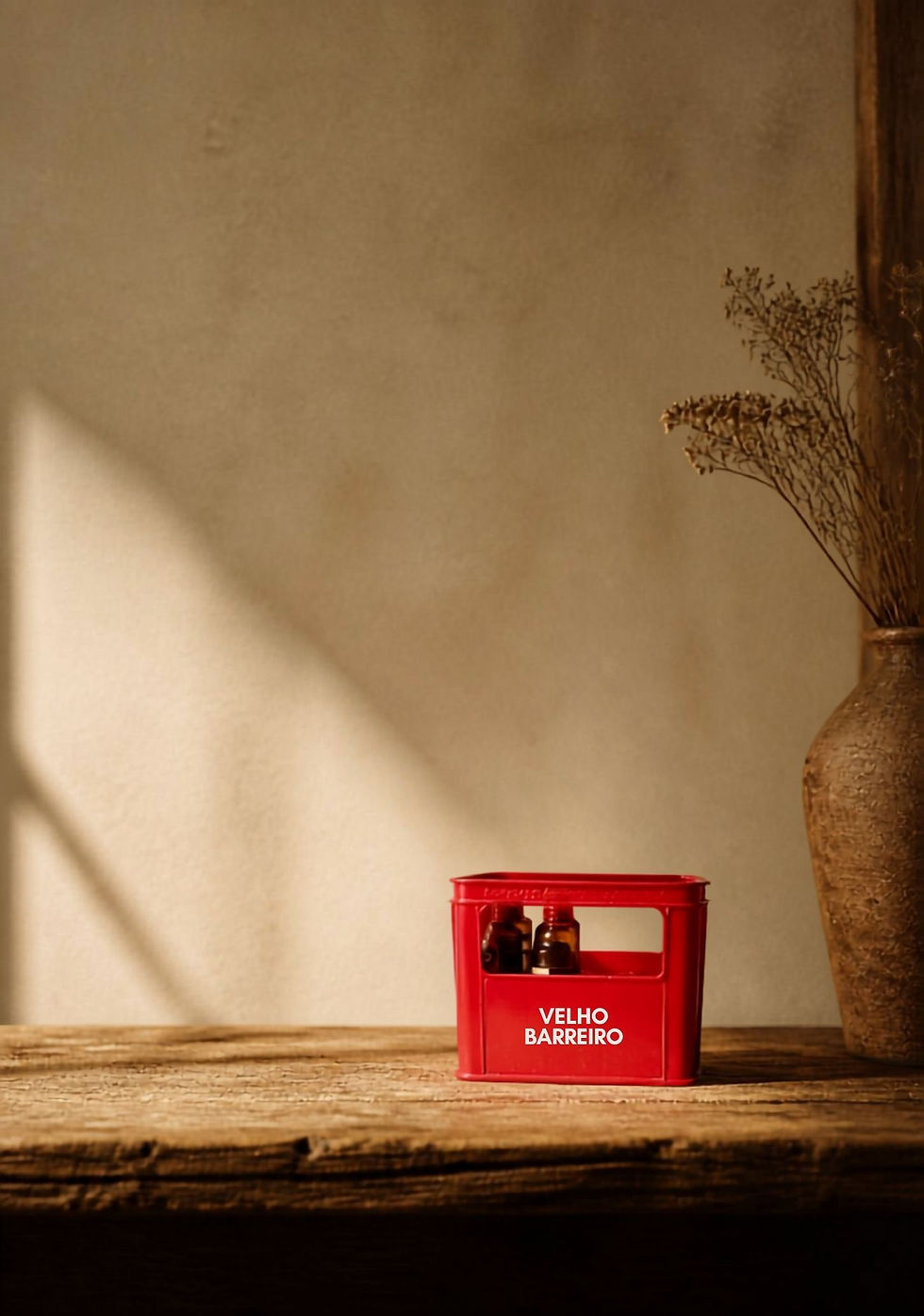 Miniatura: Lote de Colecionador: Mini Engradado Vermelho + 6 Miniaturas de Aguardente Velho