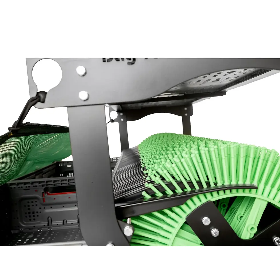 Miniaturbild: 42″ PRO Pull-Behind Pecan Harvester