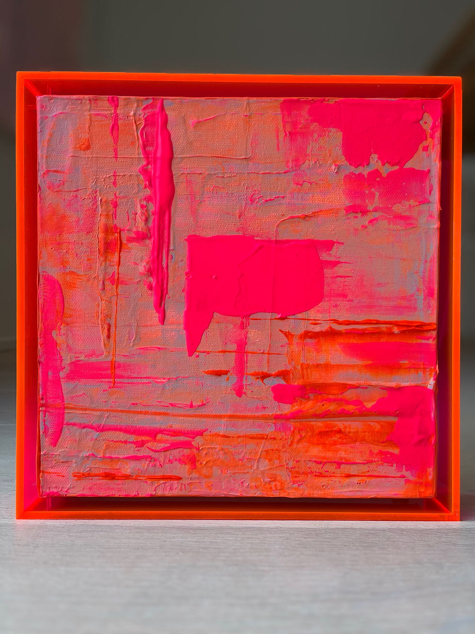 Miniaturbild: Neon Pink 2/2