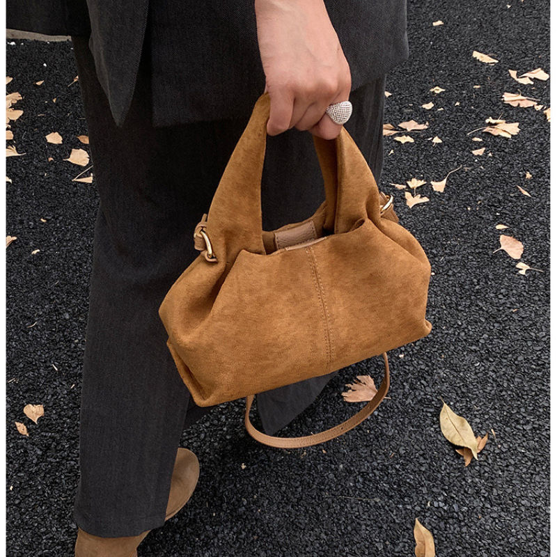 Thumbnail: The Chelsea Slouch