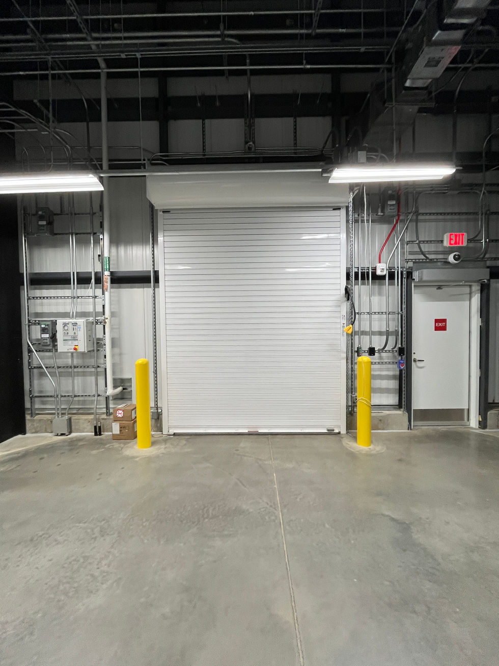 2024-03-26 MICROSOFT FTY01 OT DOCK DOOR NO LEVELER INSIDE PIC 1