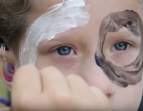 VARIETY'S PEACEABLE KINGDOM