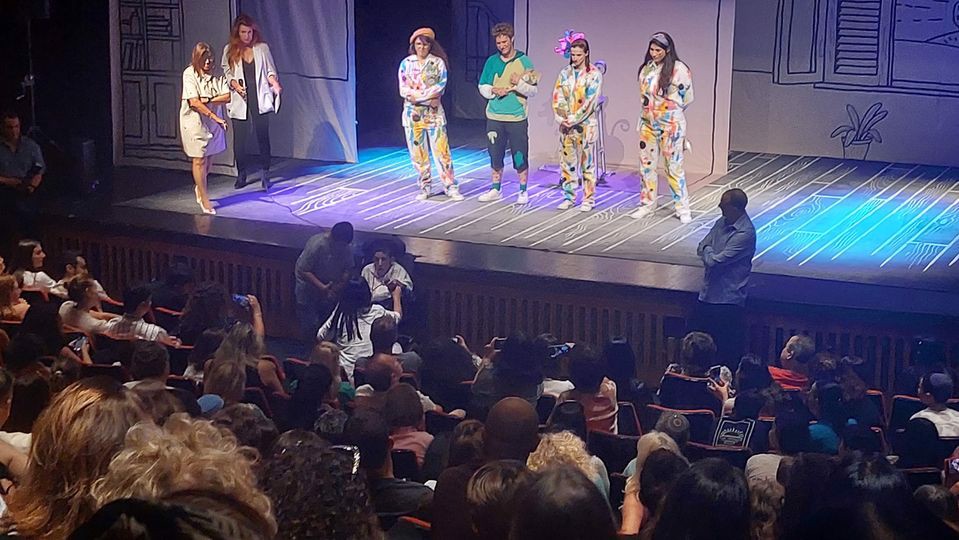 Erez's grand uncle goes to see "The Boy with the Dots"