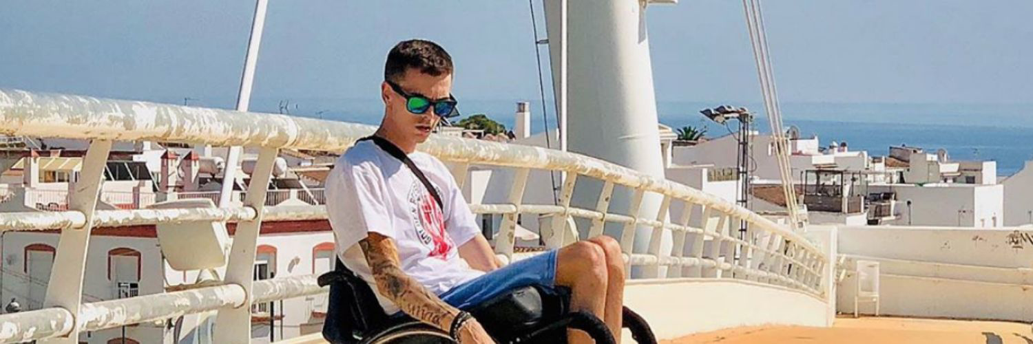 EVERYBODY WANTS TO SEE ME WELL