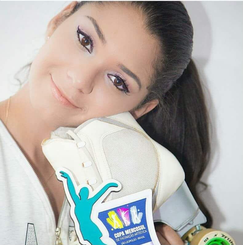 Fernanda: The Amputee Skater