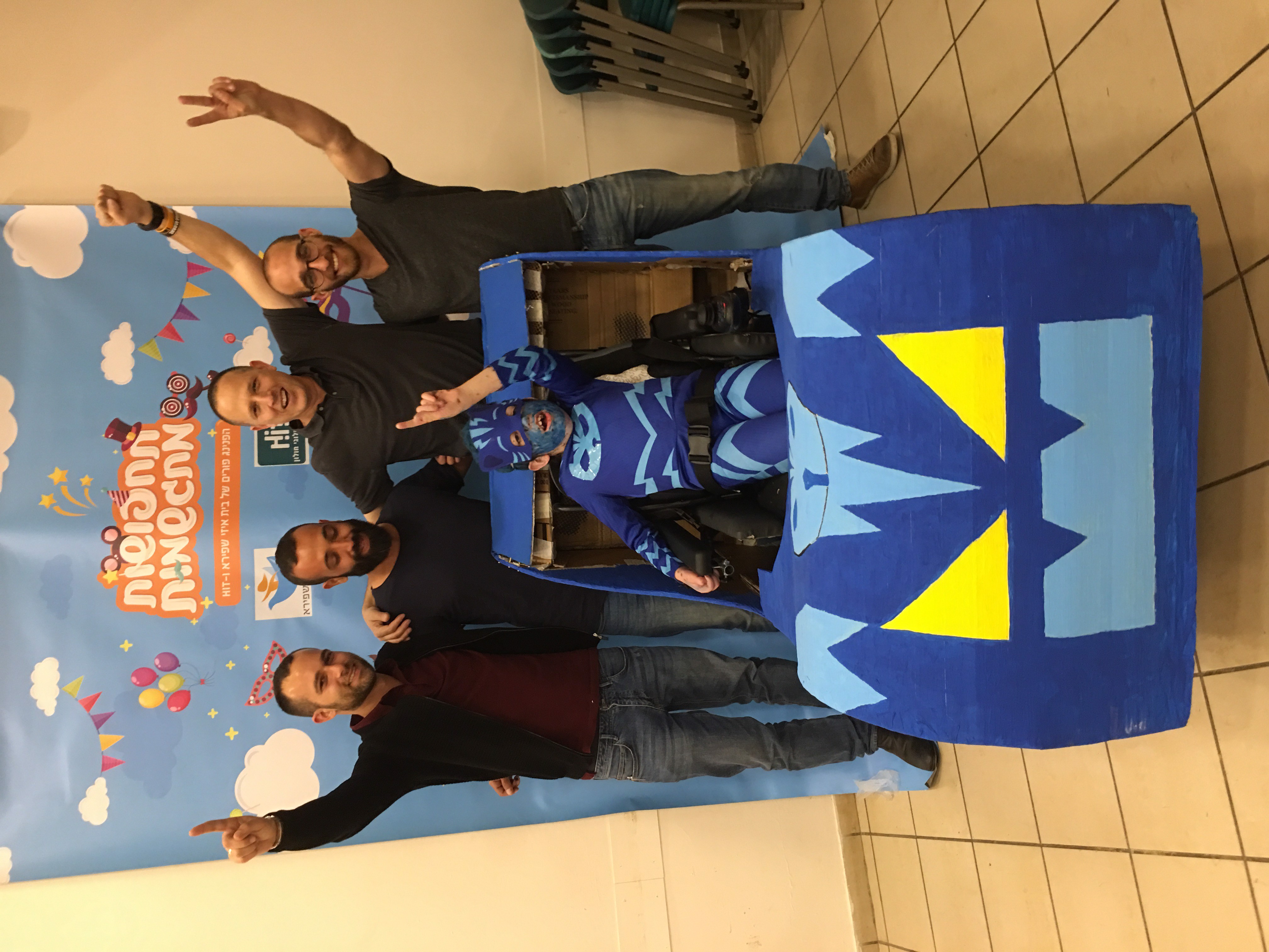 מגשימים תחפושות וחלומות באיזי שפירא