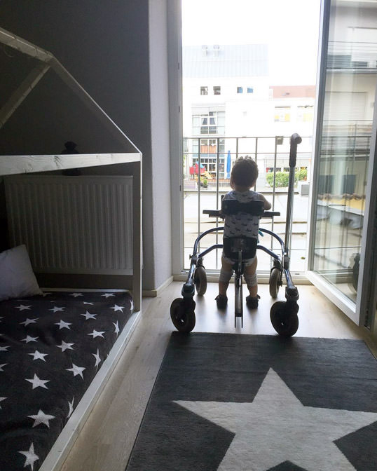 THE BRIGHT SIDE OF LIFE