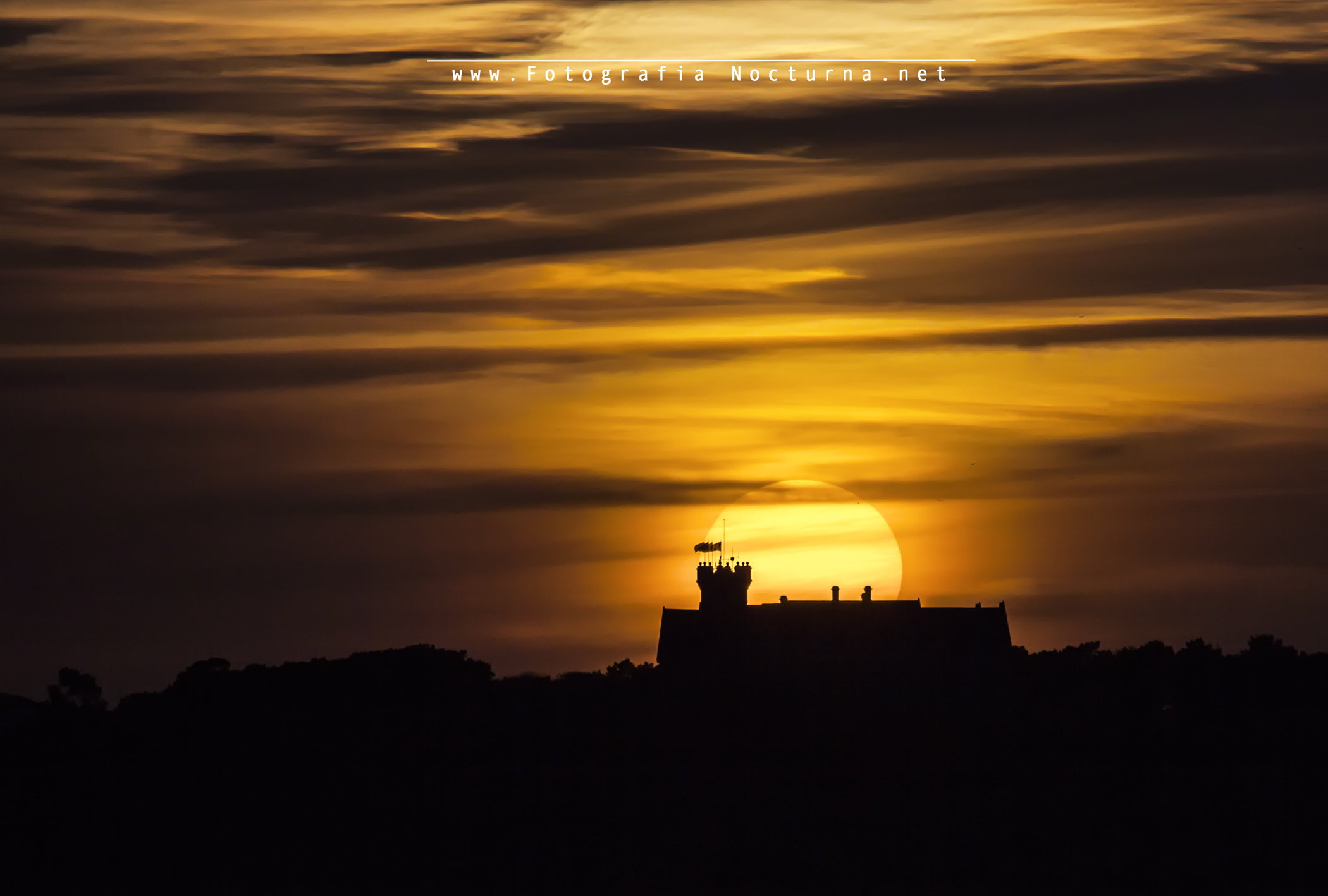 Sol por el Palacio de la Magdalena