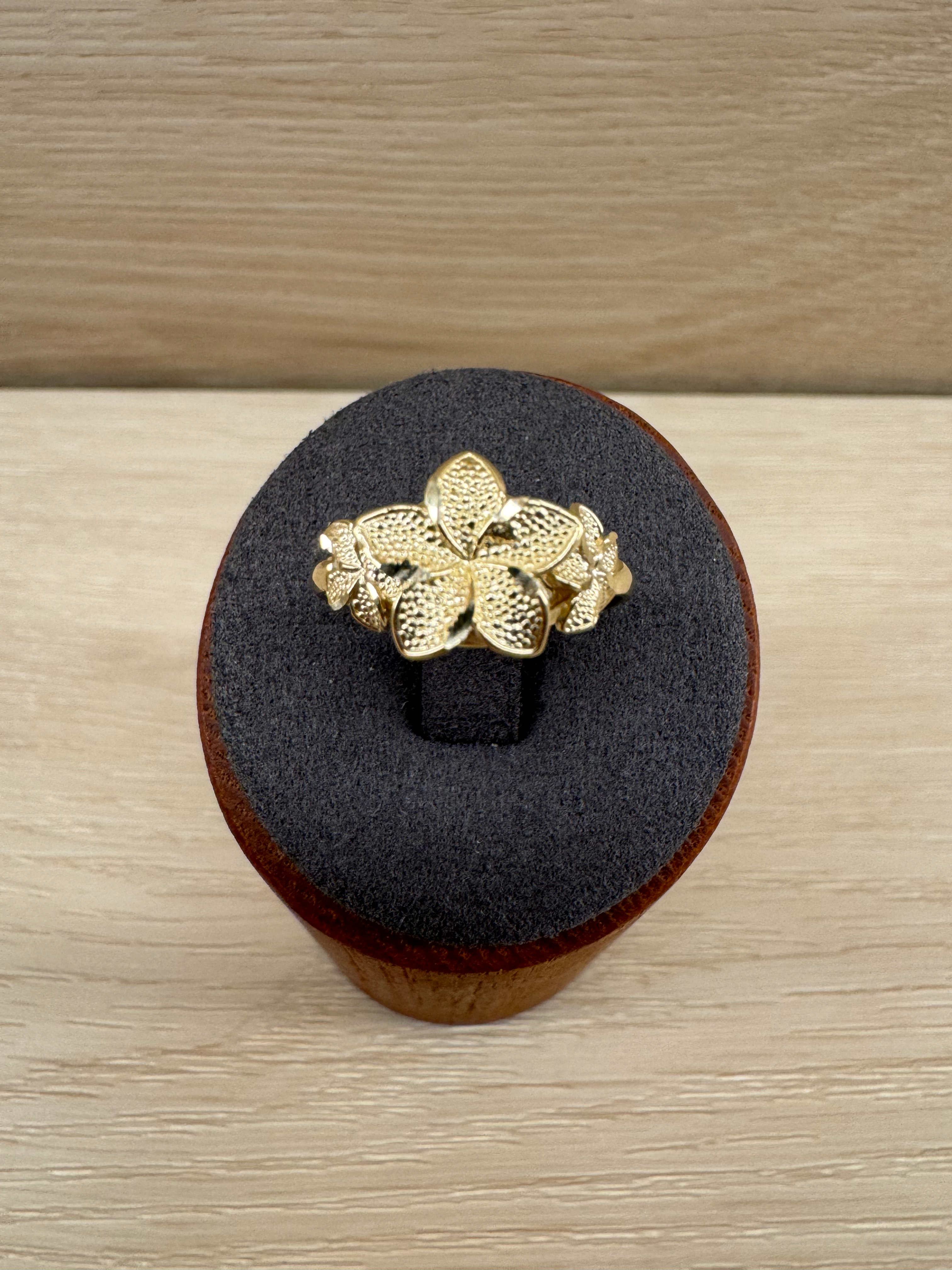 14K Gold Flower Ring