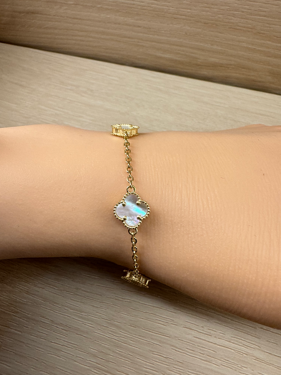 Thumbnail: 14K Gold Medium White Flower Bracelet