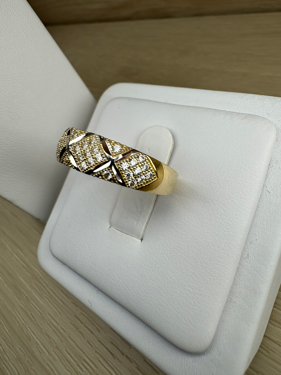 Thumbnail: 14K Gold Wedding Trio