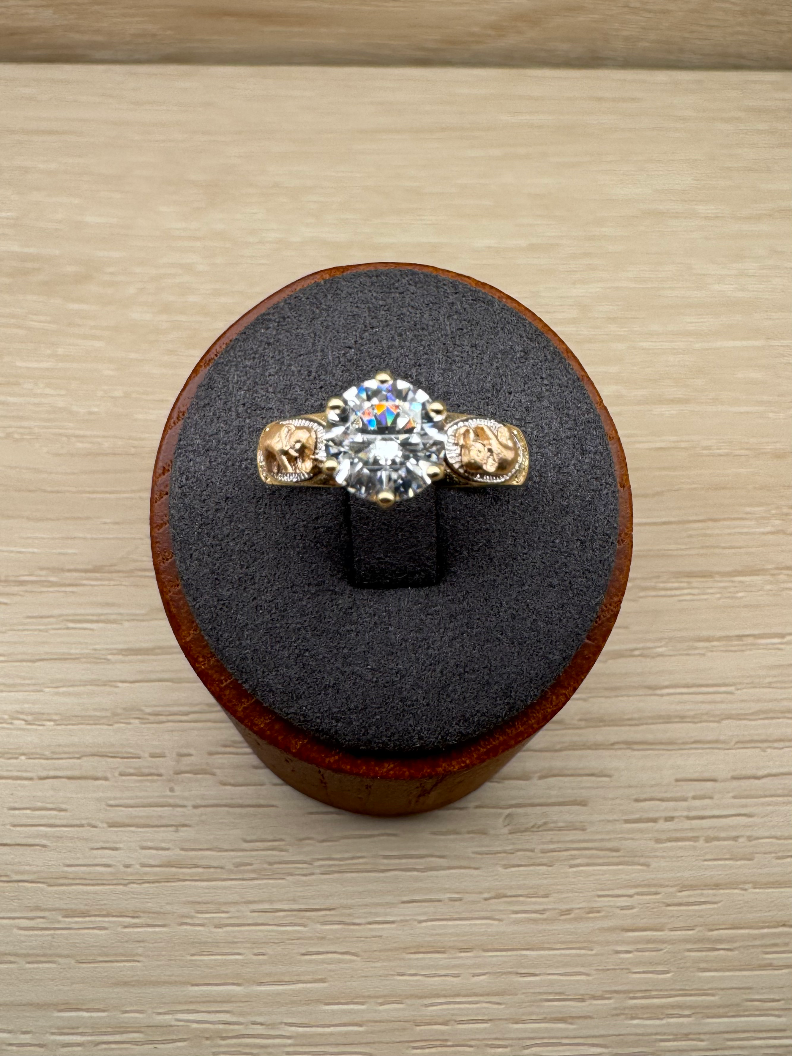 14k Stone Elephant Ring