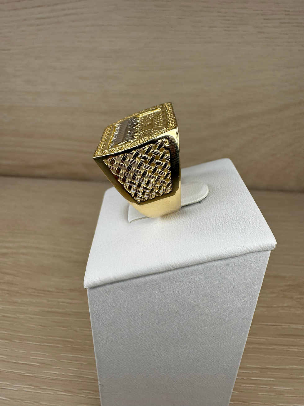 Thumbnail: 14K Gold Last Supper Ring