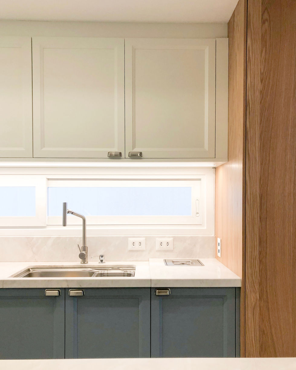 3730B900-44E0-49D2-9C1B-5028BCA4F856