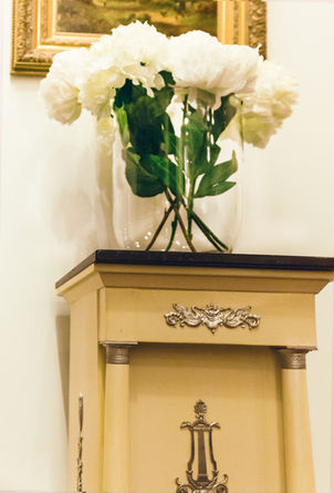 flowers on table-3.jpg