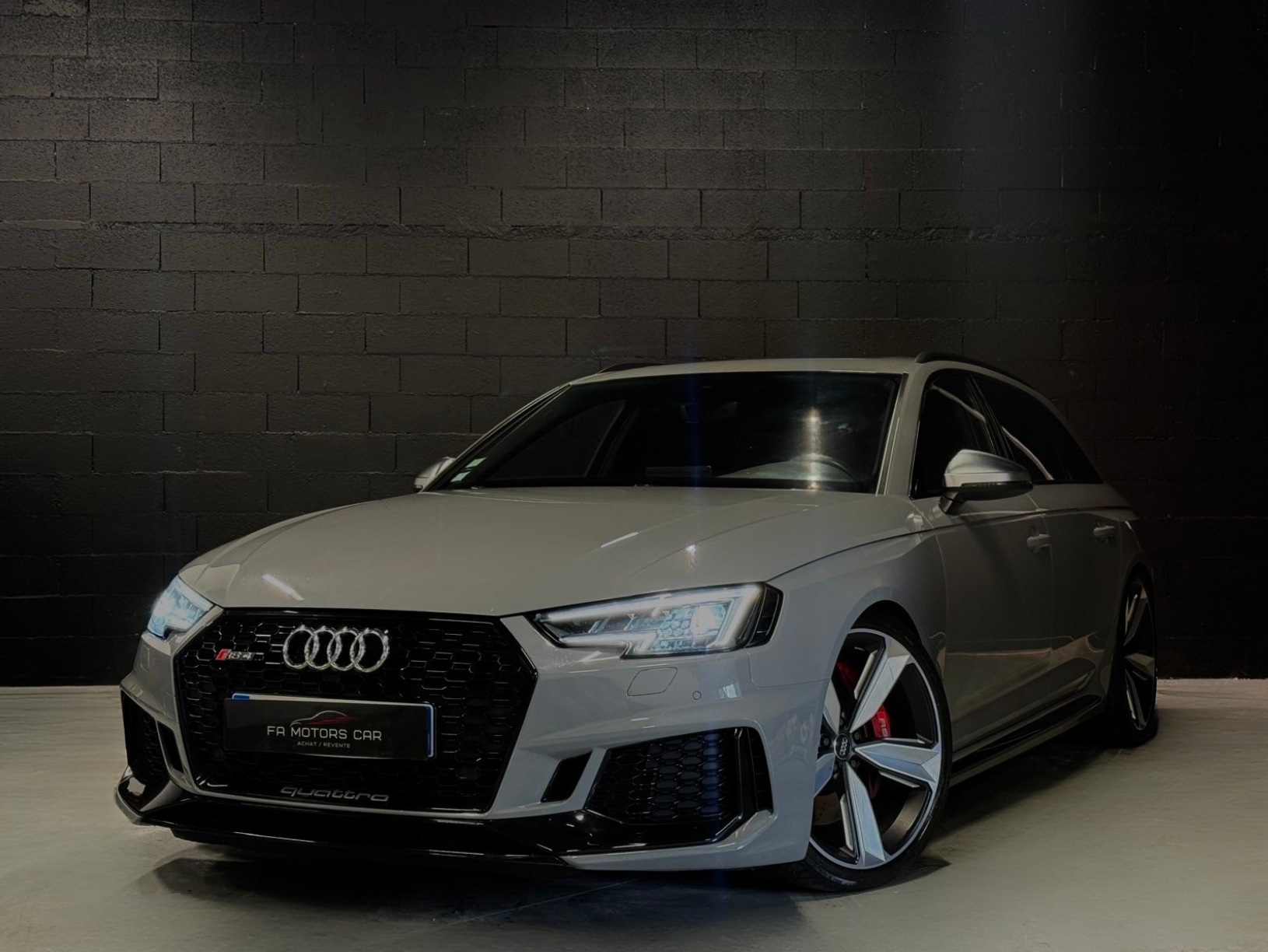 AUDI RS4 2.9 V6 TFSI 450ch Tiptronic Quattro