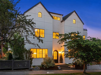 Custom Home Builder in Seattle, WA