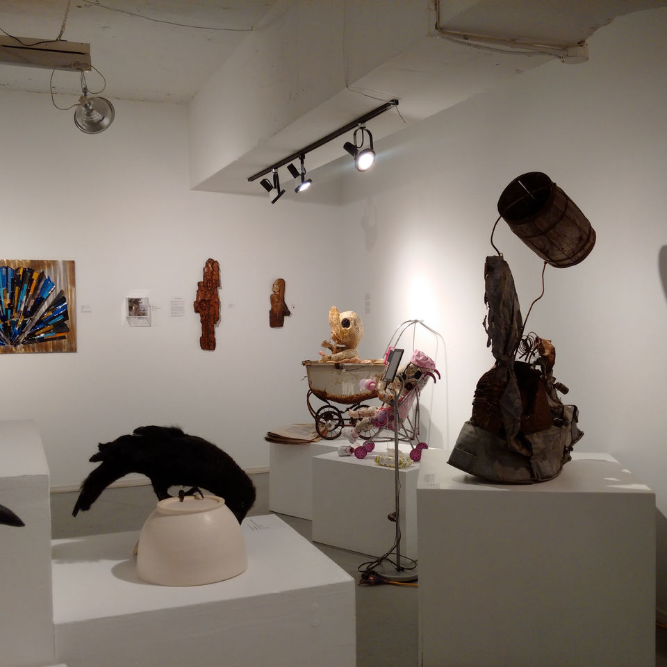 Lee Beaton Studio Ceramics, functional, sculpture, organic forms and intricate textures, often inspired by the natural world