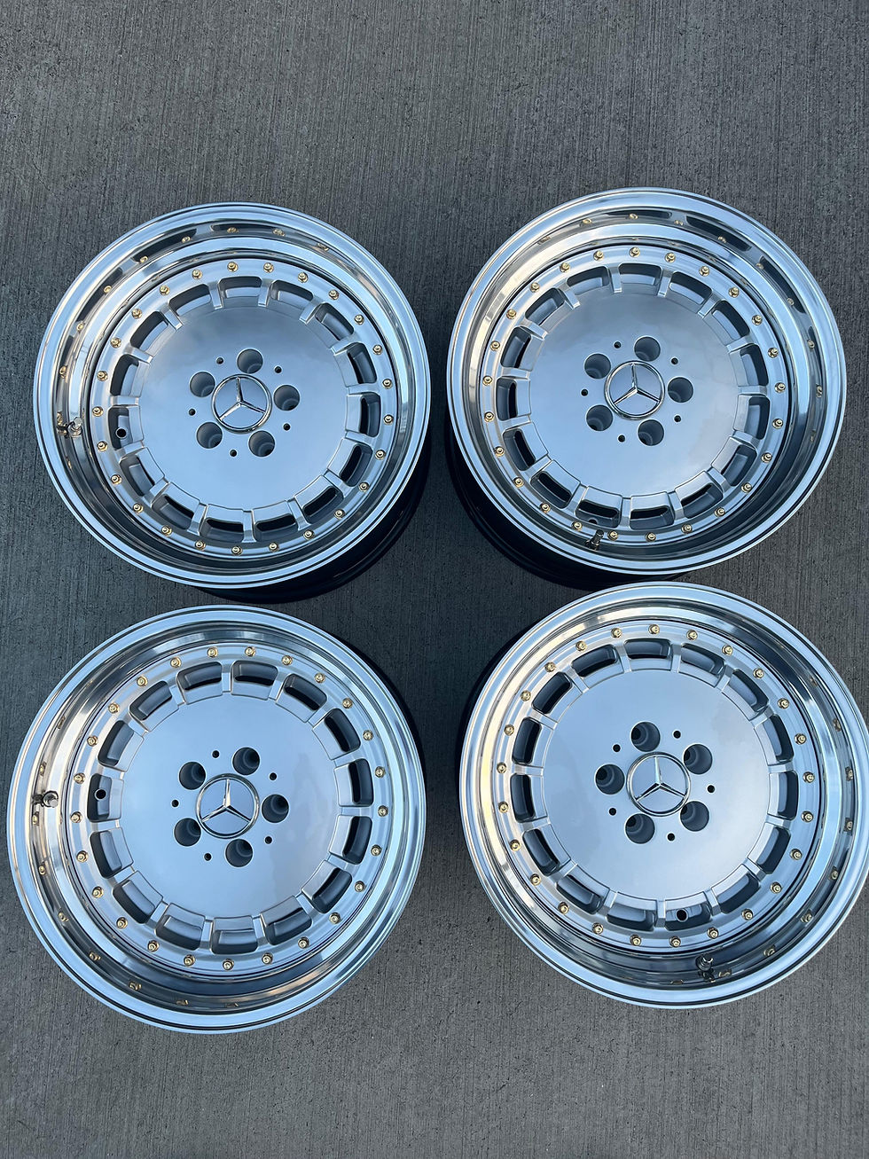 Thumbnail: Gullideckel Custom-made Wheels