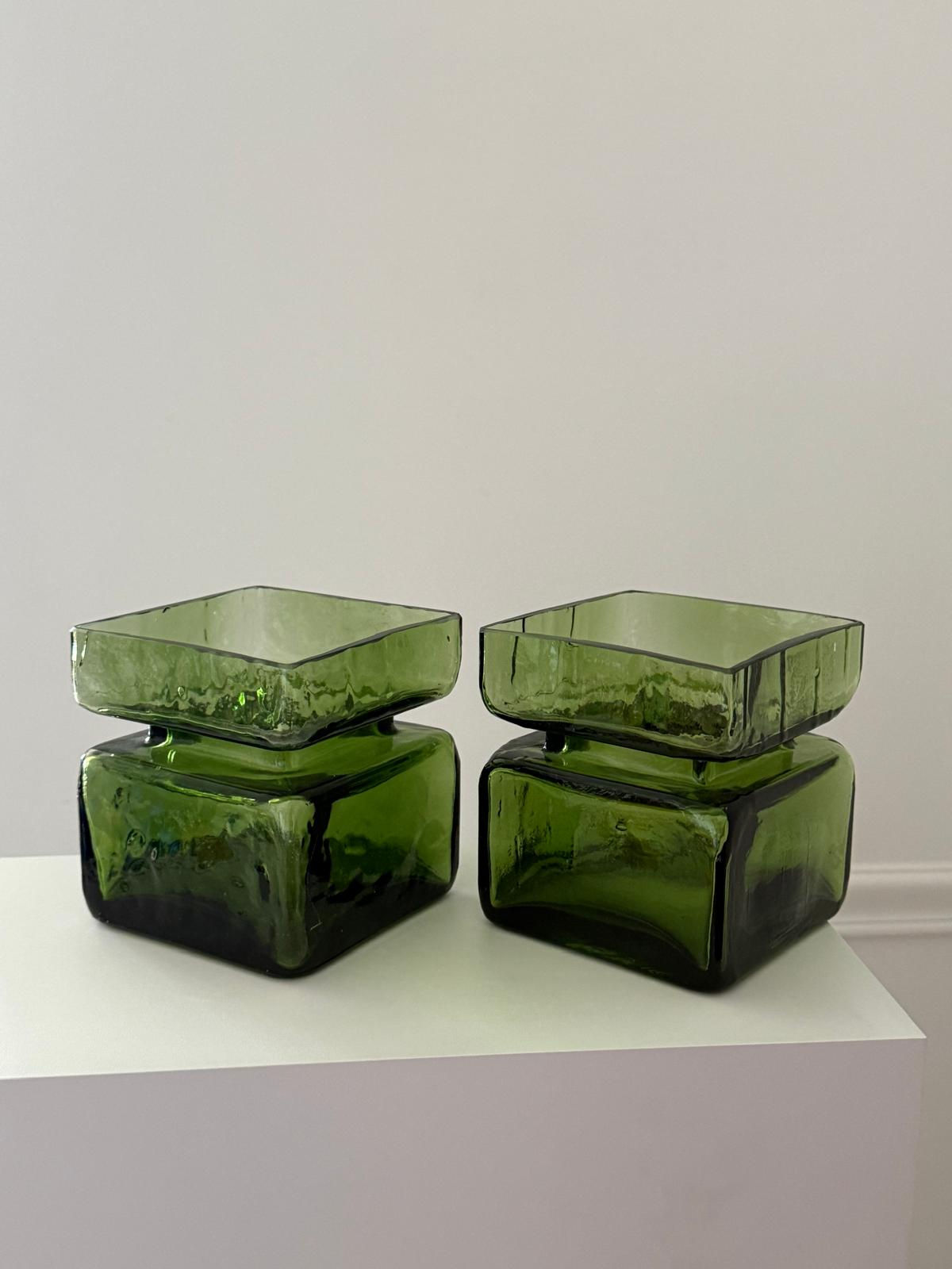 Paire de vases scandinaves en verre soufflé. Années 60