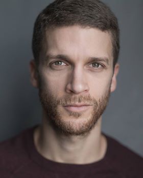 Greg Kelly - Tom