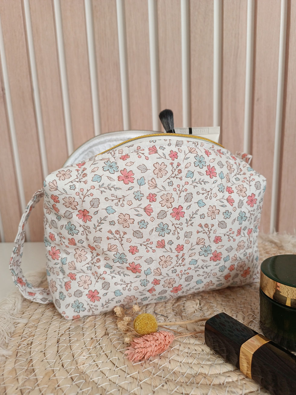 Trousse de toilette matelassée fleurie