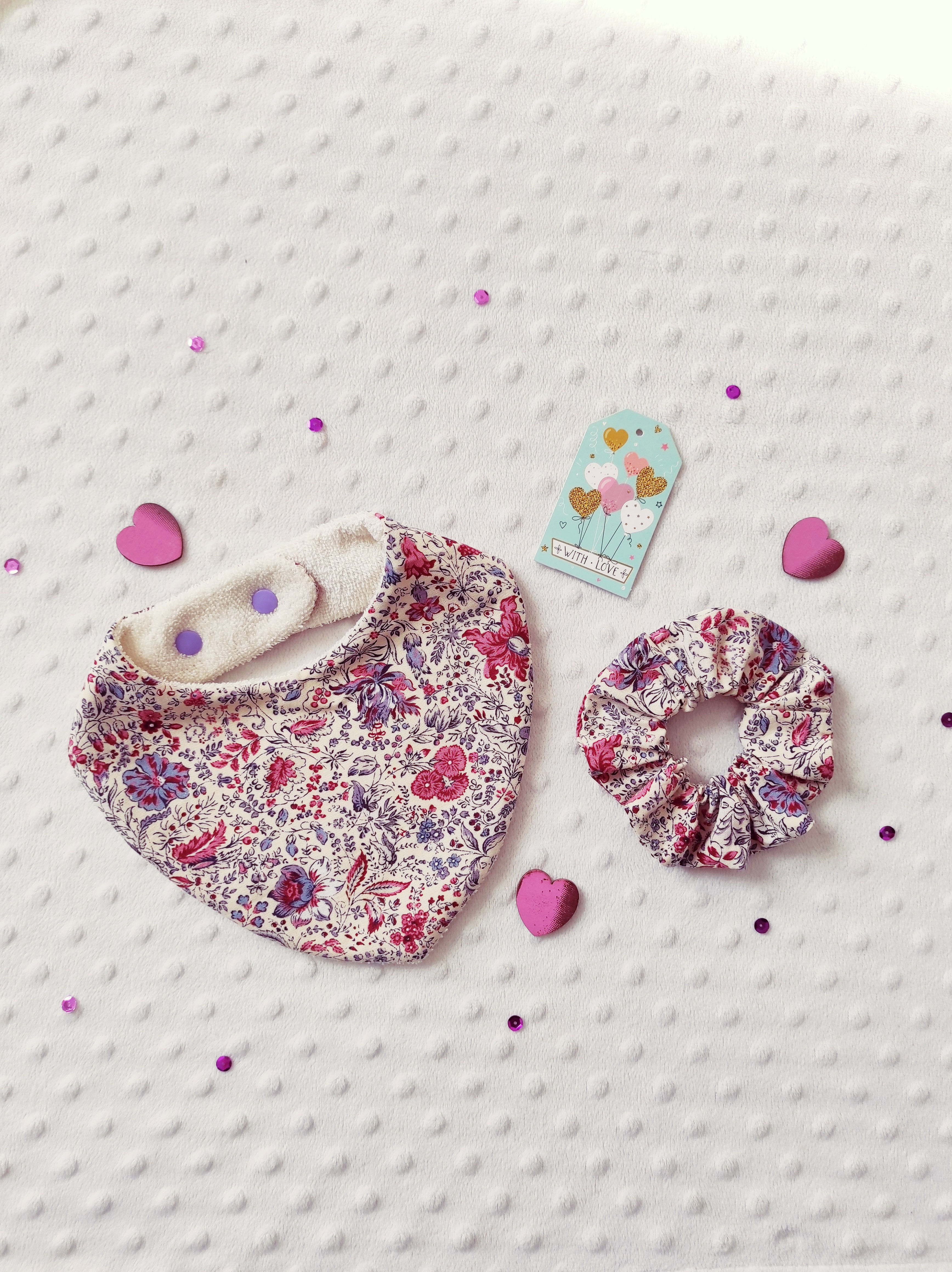 ensemble matchy matchy bavoir bandana et chouchou