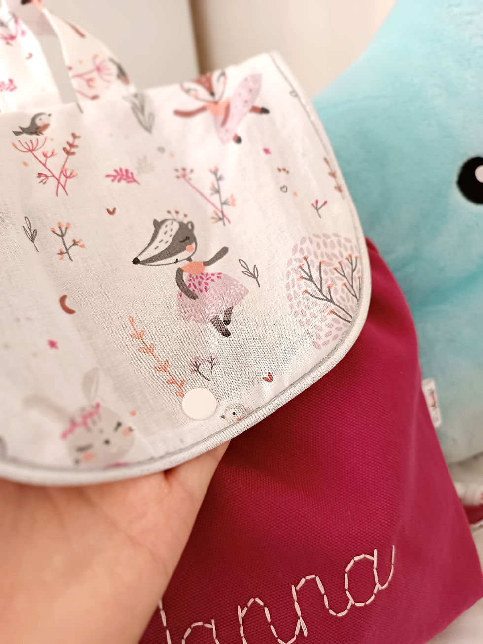 Miniature : sac à dos enfant personnalisable biche vue sur le rabat