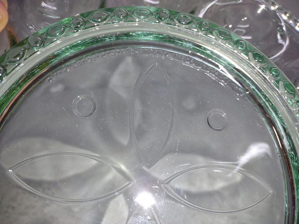 Thumbnail: Longaberger Glass Egg Plate, In Green