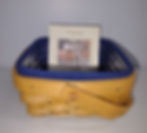 Thumbnail: Longaberger 2003 Small Berry Basket (w/ swinging handle)