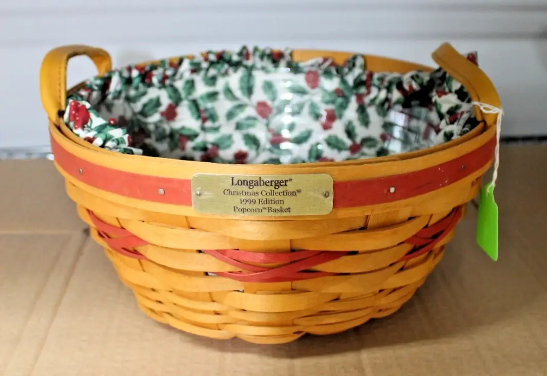 Longaberger 1999 Popcorn Basket Christmas Collection