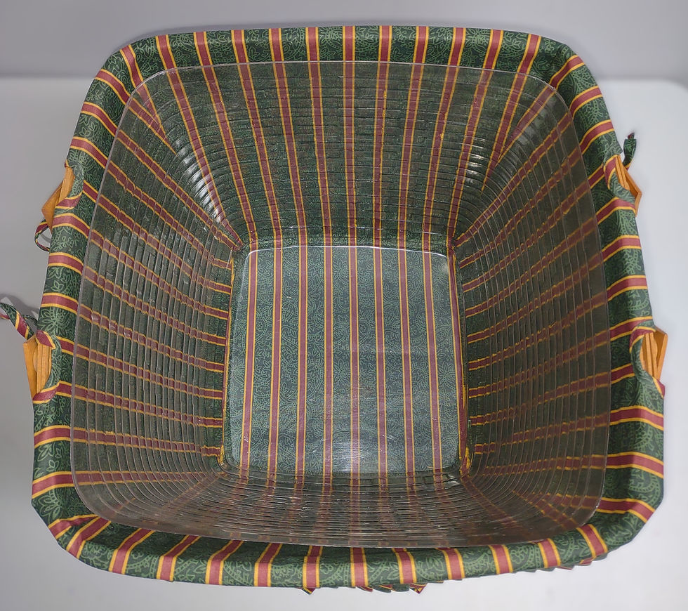 Thumbnail: Longaberger 1995 Holiday Hostess Evergreen Basket (w/ 2 swinging handles)
