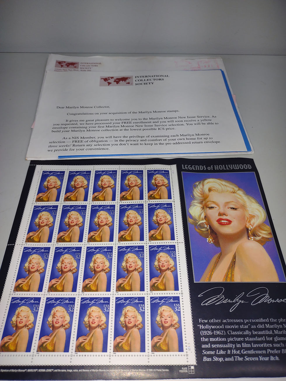 Thumbnail: Marilyn Monroe Stamp Bundle