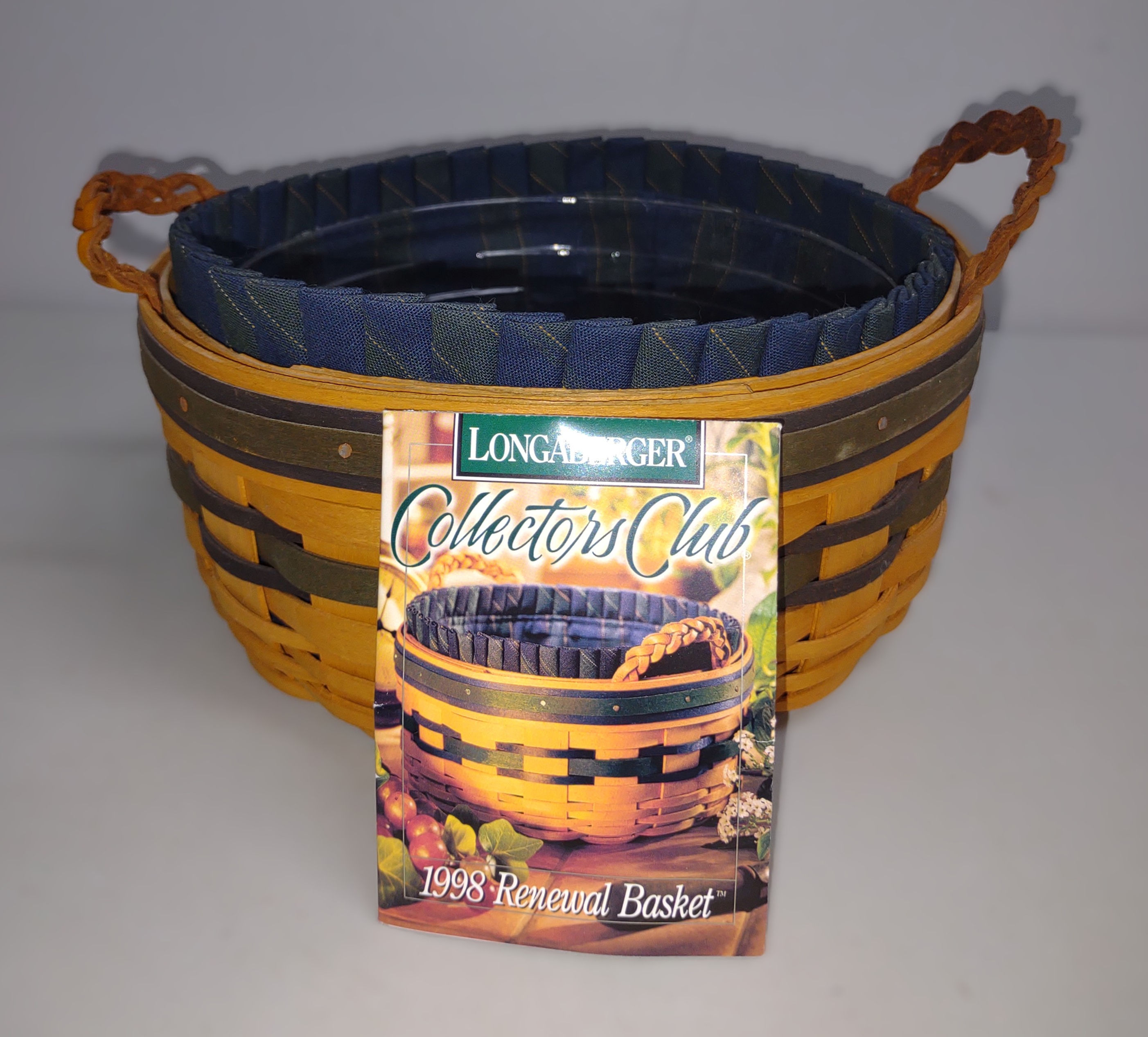 Longaberger 1998 Collectors Club Renewal Basket (w/ 2 braided leather ears)