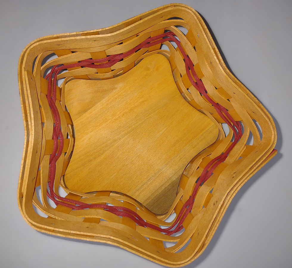 Thumbnail: Longaberger 2001 Little Star Basket (w/ protector & red accent weaves)