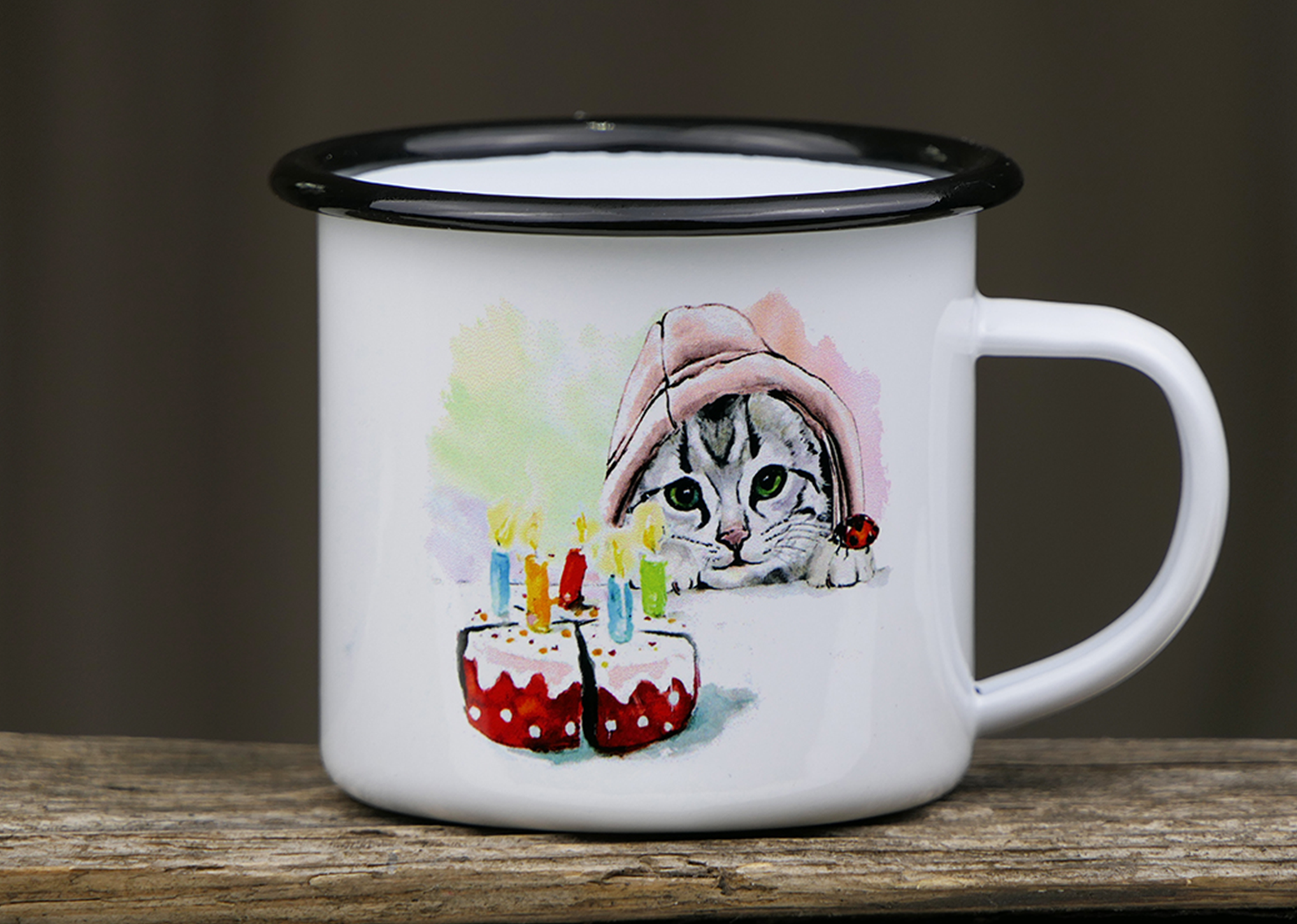 Emaille Kunsttasse "Katze mit Torte"