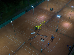 Helicóptero cayó sobre una cancha de tenis en Palermo durante un aterrizaje de emergencia